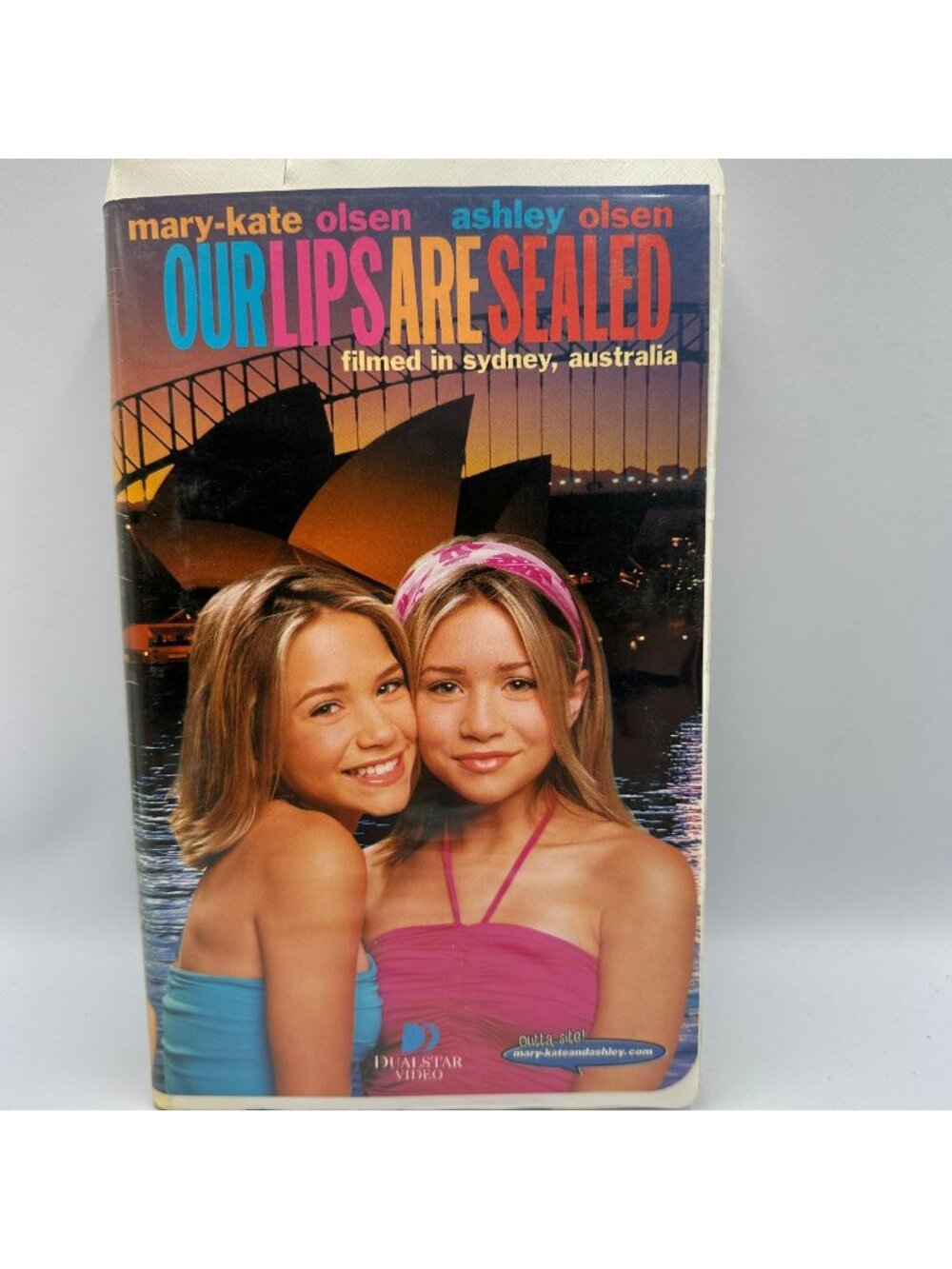 Our Lips Are Sealed Mary-Kate & Ashley Olsen VHS 2000 Warner Bros Comedy